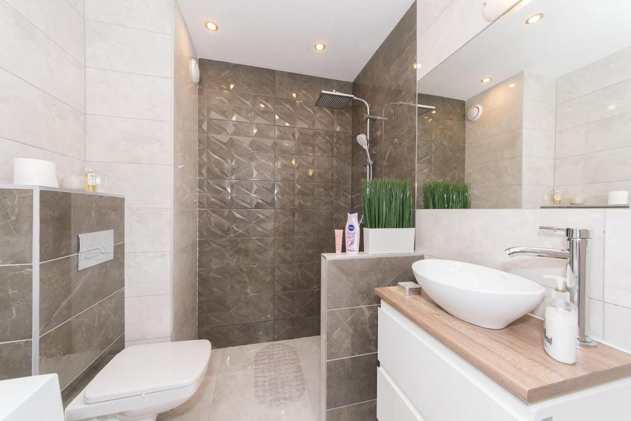 Cosy Studio With Private Garage P4you Pl Krakau